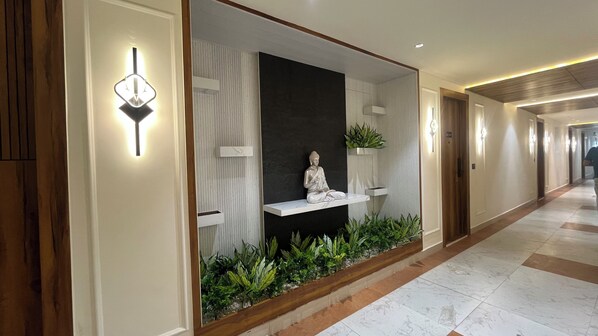 Lobby - RED LEAF HOTELS (Hisar)