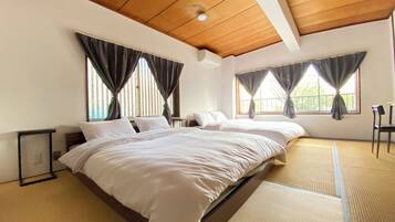 14 bedrooms, desk, free WiFi, bed sheets