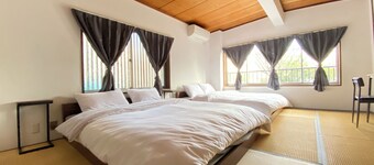 Huge facility with 4 floors for rent / BBQ available anytime / 1 station to Namba station / 14 bedrooms / 28 beds / Sleeps up to 42 people