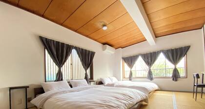 Huge facility with 4 floors for rent / BBQ available anytime / 1 station to Namba station / 14 bedrooms / 28 beds / Sleeps up to 42 people