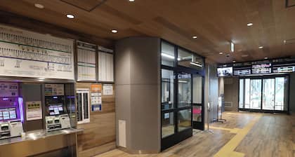 Huge facility with 4 floors for rent / BBQ available anytime / 1 station to Namba station / 14 bedrooms / 28 beds / Sleeps up to 42 people
