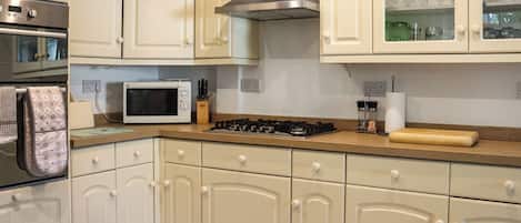 Geschirrspüler, Hochstuhl