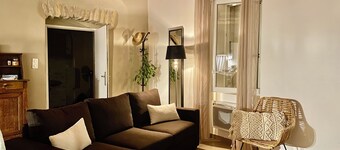 Gite Le Jardin d'Ôtesse. Comfortable country house (sleeps 3 to 15)