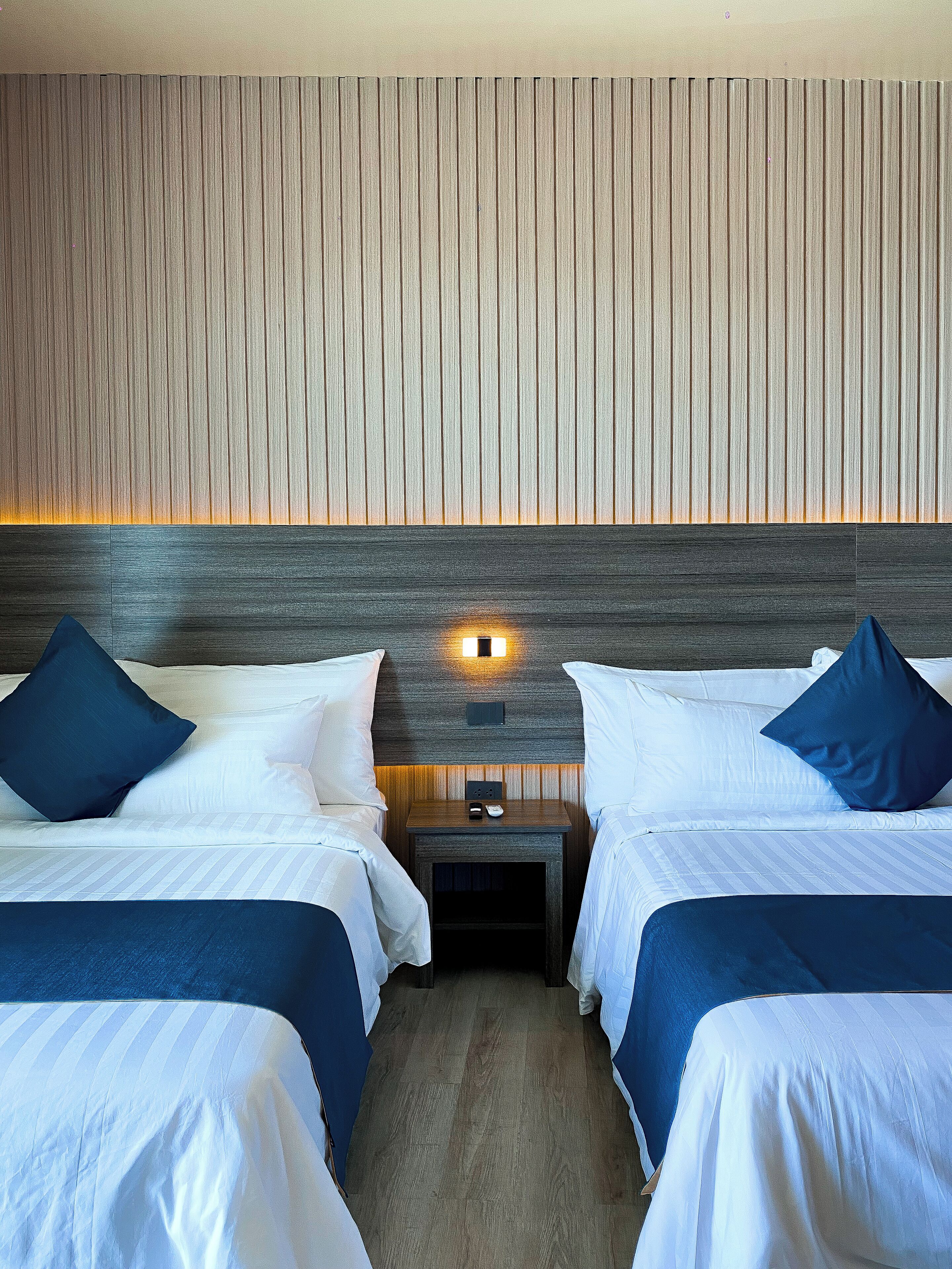 Tomannsrom – deluxe, terrasse, strandutsikt | Wi-fi (inkludert)