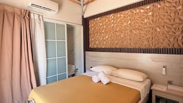 Premium bedding, minibar, free WiFi, bed sheets