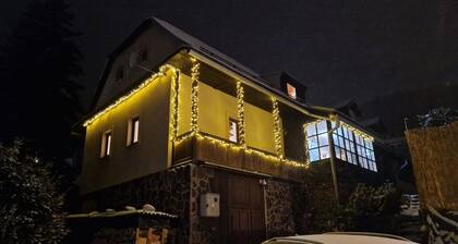 Sauna and Jacuzzi 3-bedroom chalet in Donovaly