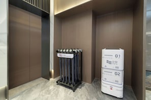Elevator