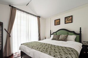Comfort Villa, Balcony, Garden View | Individually decorated, individually furnished, blackout drapes