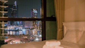 Luxury Apartment, 3 Bedrooms, Balcony, City View