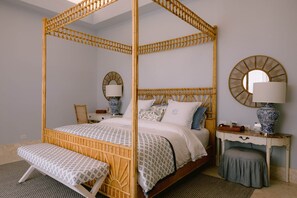 5 bedrooms, in-room safe, iron/ironing board, WiFi