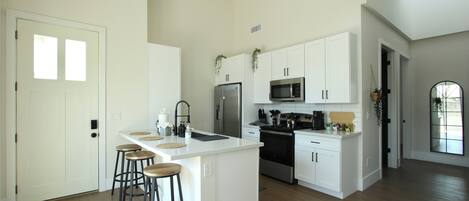 Microwave, oven, stovetop, dishwasher