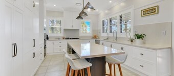 Expansive Toowoomba Retreat with Garden BBQ