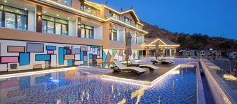 Lugu Lake Yunshang Holiday Hotel