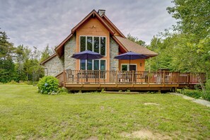 Exterior - Game Room, Hot Tub! Year-Round Dover Retreat (West Dover)