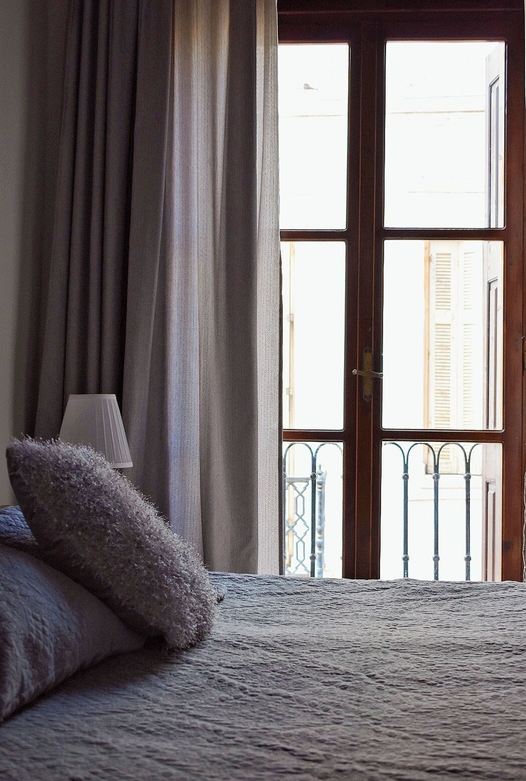 1 bedroom, iron/ironing board, internet, bed sheets