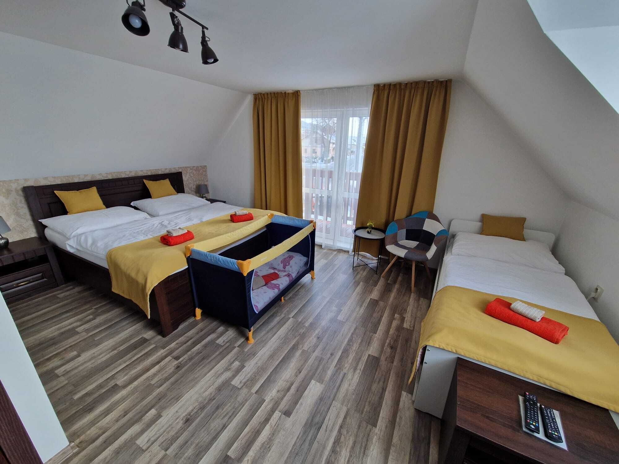 4 dormitorios, tabla de planchar con plancha, wifi