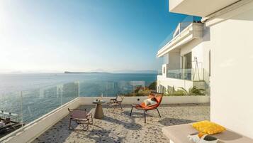 Traditional Double Room, Sea View | Terrace/patio