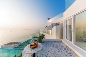 Habitación sénior doble, vistas al mar | Terraza o patio
