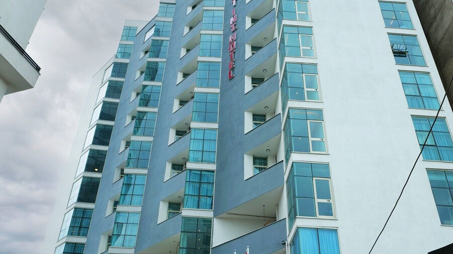 Crescent International Hotel