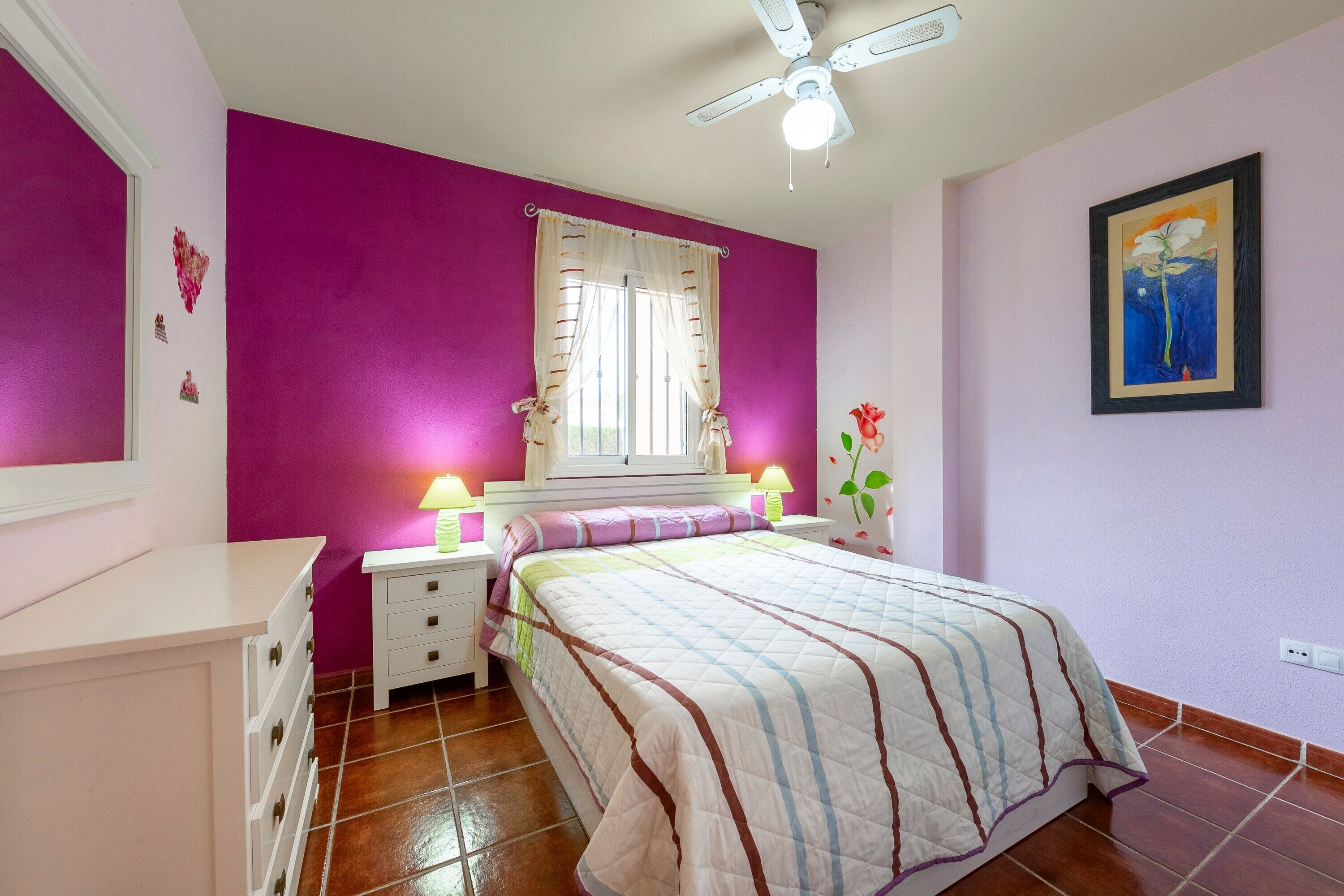 1 多间卧室、WiFi、床单