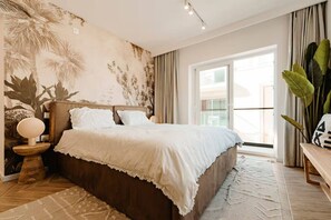 2 bedrooms, iron/ironing board, Internet, bed sheets