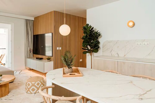 Designer 2 Bedroom Apartment, Prime & Luxury in Sliema