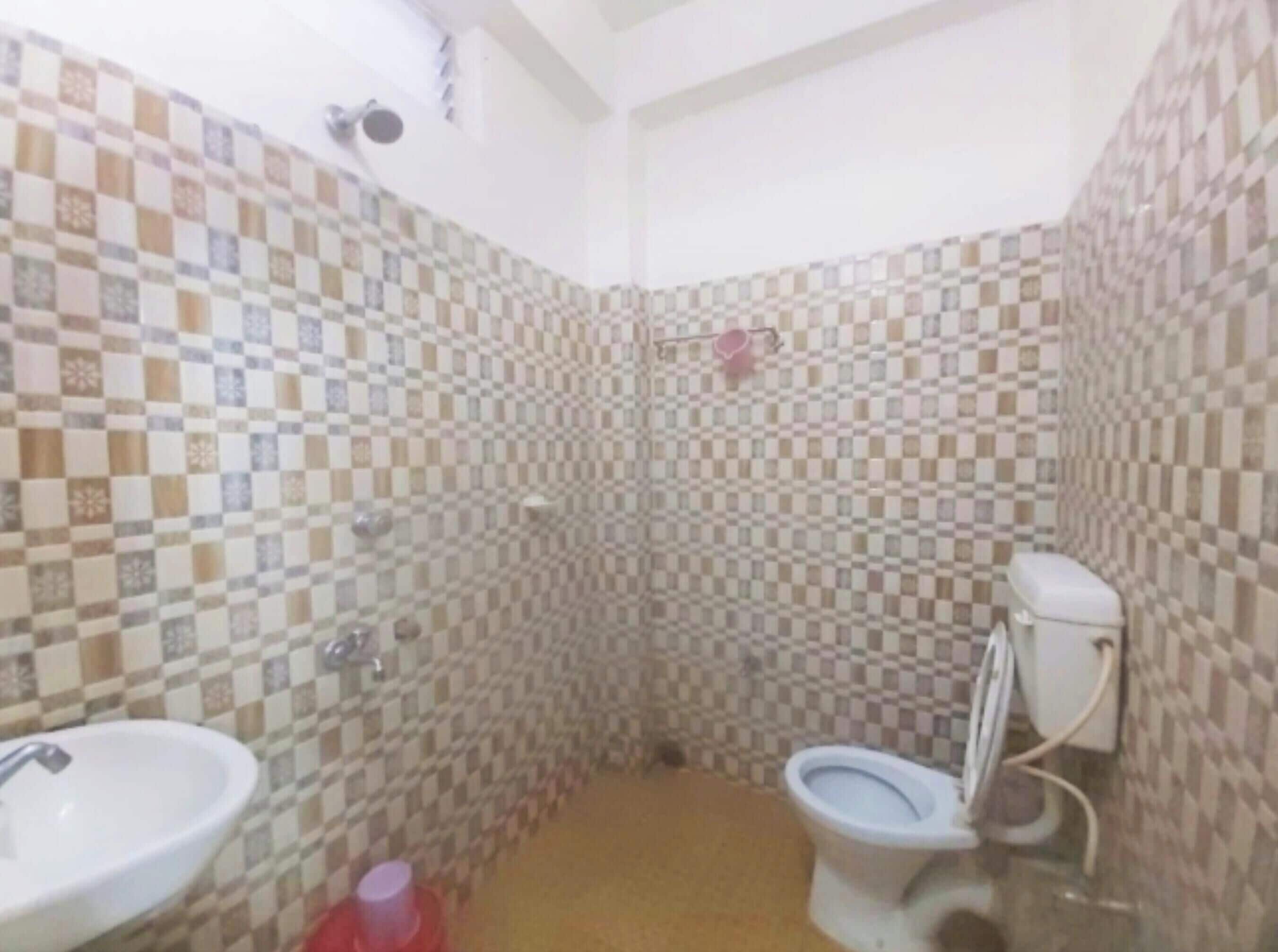 Ducha, cabezal de ducha tipo lluvia, artículos de tocador gratuitos