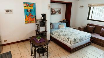 Wifi gratis y ropa de cama