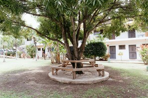 Outdoor dining - Little Dreams Condo in Ocotal (Carrillo)