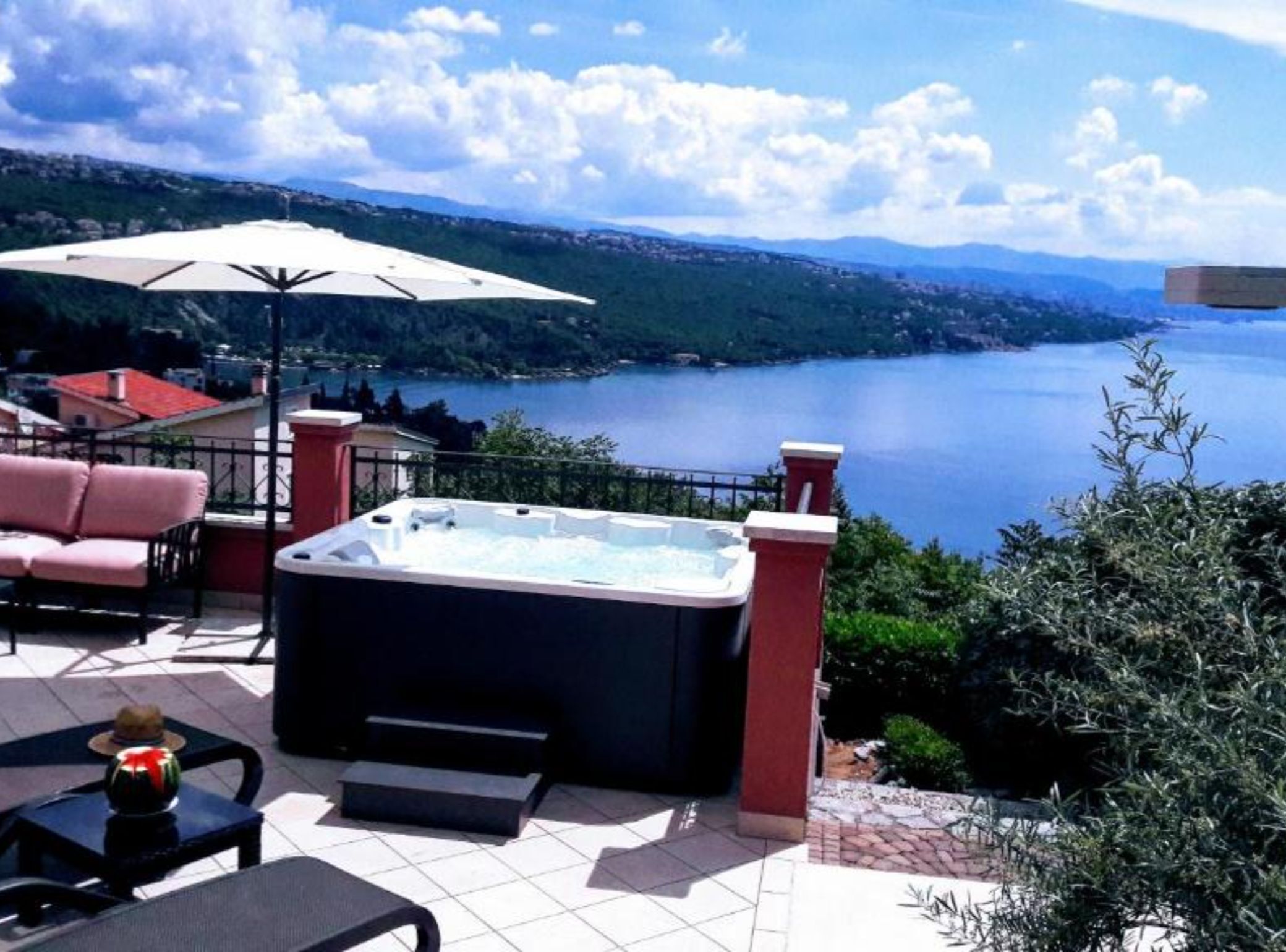 Apartamento (Three bedroom Apartment) | Piscina externa