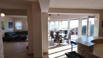 غرفة المعيشة