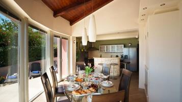 Appartement (Three bedroom Apartment) | Dineerruimte