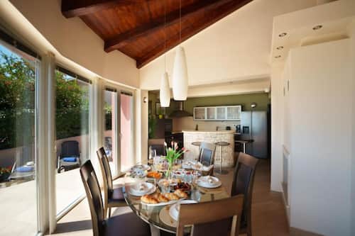Leilighet (Three bedroom Apartment) | Spisestue