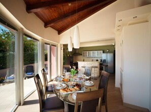 公寓 (Three bedroom Apartment) | 餐廳