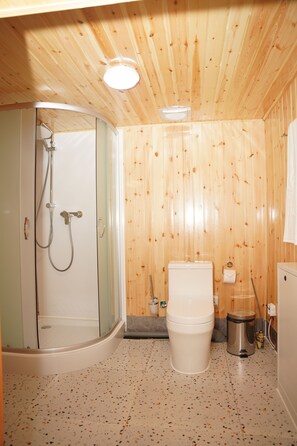 Traditional Chalet, Mountain View | Bathroom