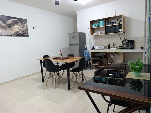 Nice and comfortable apartment near the airport