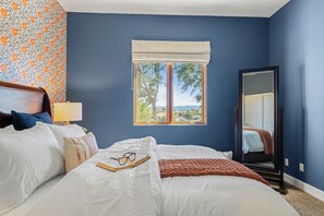 3 chambres, fer et planche à repasser, Wi-Fi gratuit, draps fournis