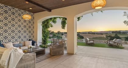 Wine Country Escape w/ Views + Wine Cellar & Gym | Caterina Dusi Vineyard