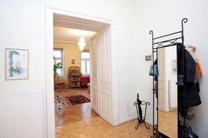 Interior - Your sunny, central and quiet home with garden (Vienna)