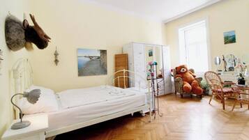 1 bedroom, desk, iron/ironing board, free WiFi