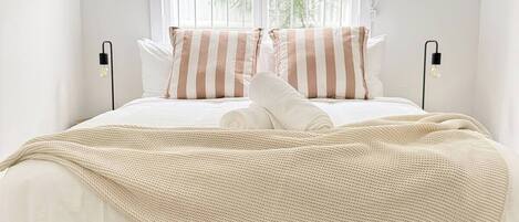 2 chambres, fer et planche Ă repasser, Wi-Fi, literie fournie