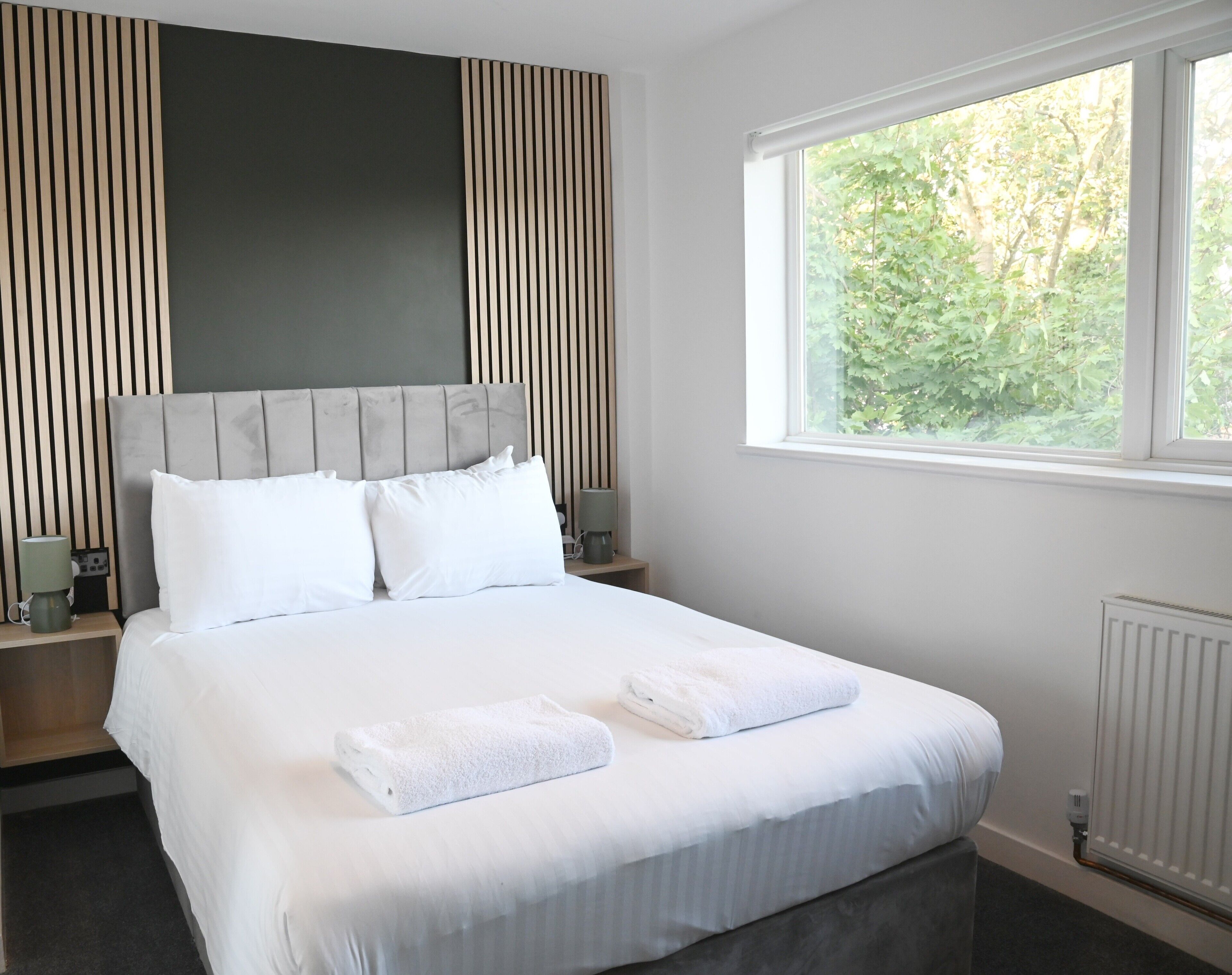 3 slaapkamers, een bureau, een strijkplank/strijkijzer, gratis wifi