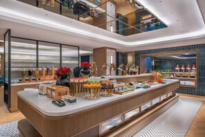 Desayuno buffet diario (CNY 68 por persona)