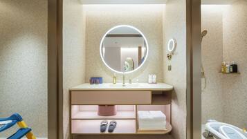 Family Triple Room | Bathroom | Shower, rainfall showerhead, hair dryer, bathrobes
