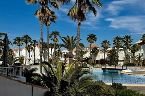 Pool - Apartment by Playa Serena & Golf Views (Roquetas de Mar)