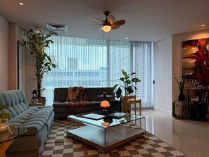 Living area - Corozo Berry Loft - Mallorquin View. One block from Buenavista. (Barranquilla)