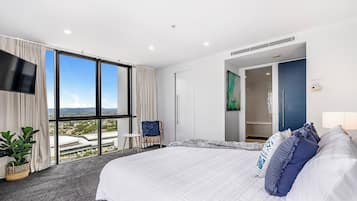 Luxury Apartment, Air conditioning, Ocean View | Iron/ironing board, free WiFi