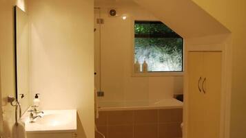 مجففات شعر، مناشف