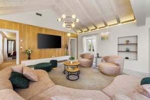 Smart TV, video games, DVD player - Luxury villa Lia with heated pool (Dubrovnik)