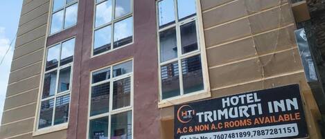 Majoituspaikan julkisivu